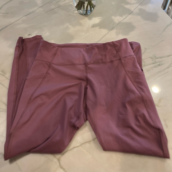 Old Navy Active balance leggings go dry Sz L - Picture 1 of 8